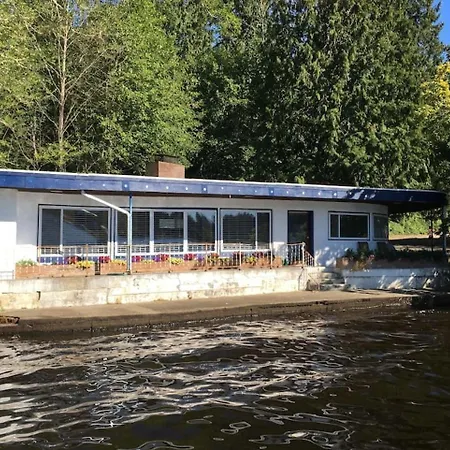 Unique Waterfront Cottage 34 Mi To Mt Rainier